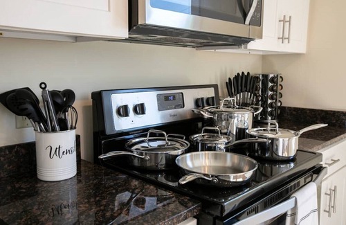 Old Town West Wohnung | ⚜Beautiful Old Town 2-Bdrm Apt⚜Free Parking⚜