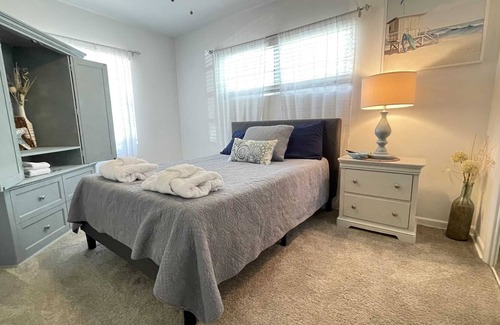 Pine Castle Villa | Beautiful Orlando Lakehouse 15Minutes to Universal