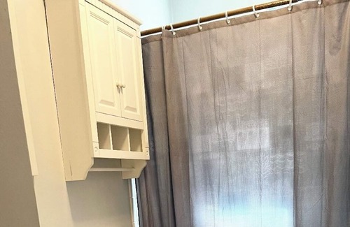 Shirley Haus | Beautiful, Peaceful and Spacious Home