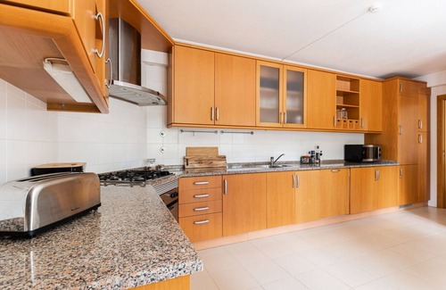 Cachopos Haus | Wunderbares alleinstehendes Ferienhaus für 8 Leute mit privatem Pool, TV, Terrasse und Parkplatz