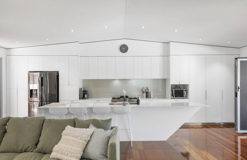 Amity Point Haus | Beautiful Property with all bedrooms with ensuites