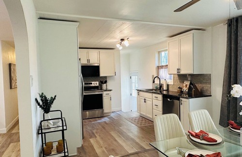 West Goshen Haus | Beautiful Rancher-Style Home - Pet Friendly