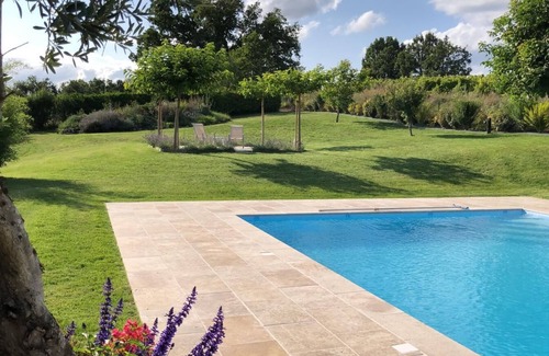 Le Verdier Haus | Beautiful rural gite with private 12m pool and gardens for relaxing holidays