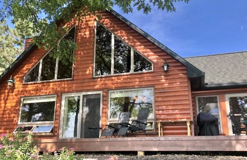 Emily Haus | Beautiful Ruth Lake Home.