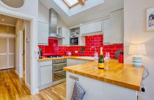 Eype Haus | Beautiful Seaside Holiday Home