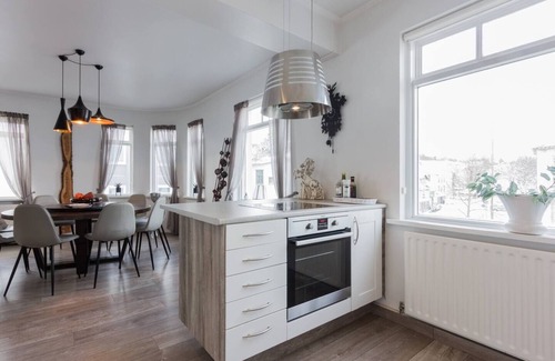City Center Wohnung | Beautiful, spacious apartment & central location - no car needed
