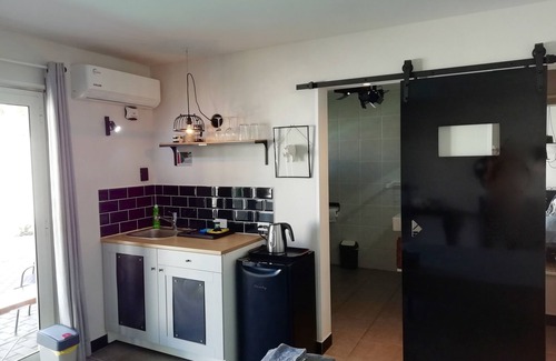 Bubali Wohnung | Schönes Studio mit Pool, ganz in der Nähe von Eagle Beach