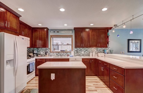 Tahoe Keys Haus | Beautiful Tahoe Home - Waterfront Location