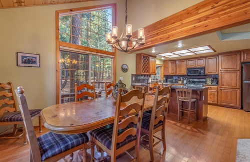 Truckee Haus | Tahoe Donner 4 Schlafzimmer, Perfect Family Rental Home
