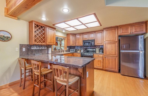 Truckee Haus | Tahoe Donner 4 Schlafzimmer, Perfect Family Rental Home