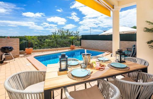 Ferragudo Haus | Beautiful townhouse in downtown Ferragudo