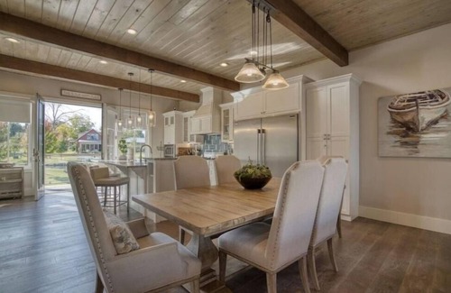 Langley Haus | Beautiful Upscale Grand Lake Home in Gated Community