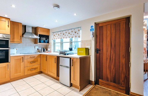 Craven Arms Haus | Wunderbares Ferienhaus für 4 Leute mit W-LAN, Terrasse und Parkplatz