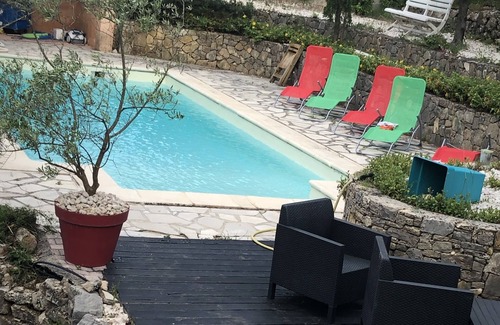 Tourves Villa | Schöne Villa im Grünen der Provence mit Pool und Kegelbahn