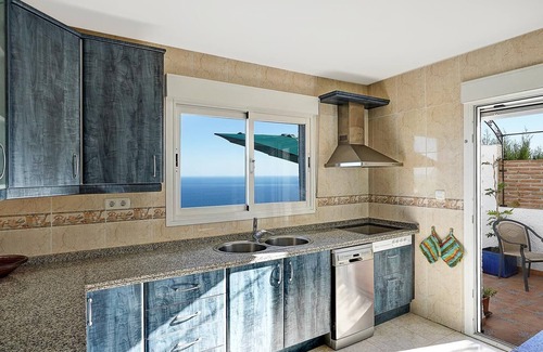 Salobrena Villa | Beautiful Villa with Sea Views mit Pool, Garten und WLAN