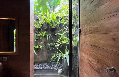 Celuk Villa | Beautiful villa with private pool surrounded by greenery