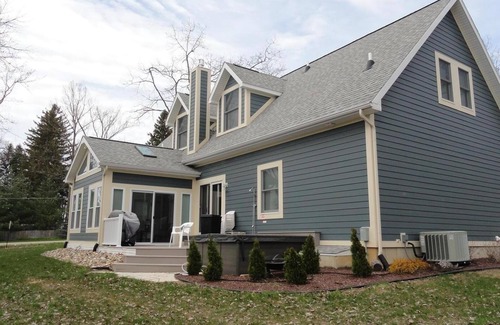Union Pier Haus | Wunderschön eingerichtetes Haus mit Whirlpool, sehr nahe am Strand, großes Waldgrundstück