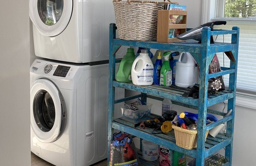 Falmouth Foreside Haus | Beautifully furnished seaside cottage in Falmouth, ME