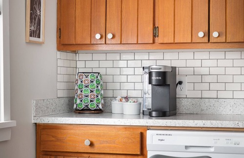 Frankfort Haus | Beautifully Renovated 2 bedroom, 1 bath charmer