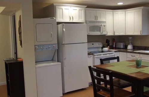 Surf City Wohnung | Wunderschön renoviertes Beach Block Apartment mit 2 Schlafzimmern