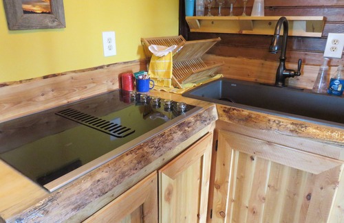 Babb Kabine | Wunderschön restaurierte historische Gästekabine der Park Saddle Horse Company