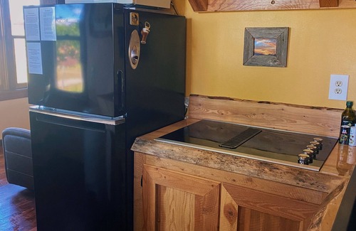 Babb Kabine | Wunderschön restaurierte historische Gästekabine der Park Saddle Horse Company