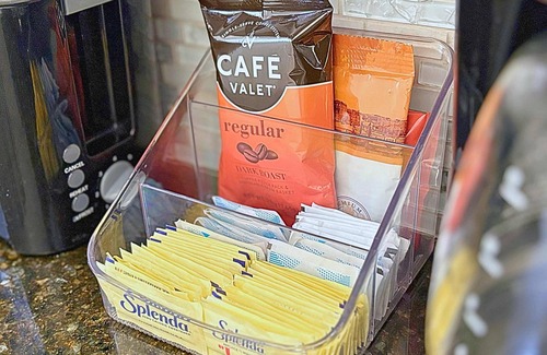 Wrigleyville Wohnung | Beautifully Set Up 2BR Space