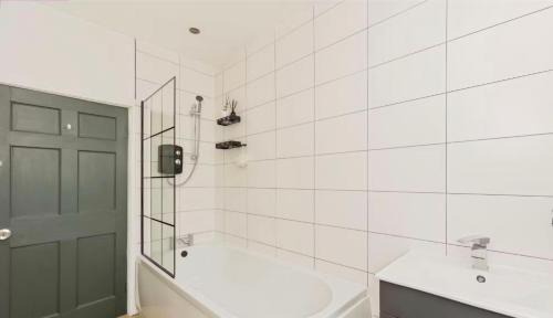Ashton-under-Lyne Haus | Beechwood
