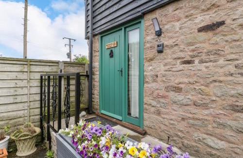 Pembridge Haus | Beekeeper's Cottage