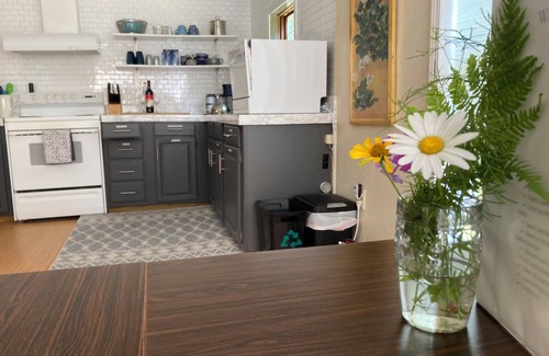 Rome Hütte | Belgrade Lakes Cottage w/ Long Pond beach access close to Augusta, Colby College