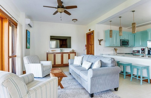 Cocoplum Eigentumswohnung | Belizean Aquamarine Dream Oceanfront Condo