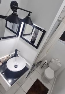 Gambier Wohnung | BELL At The Airport Suites Adults Only - Free Airport Transportation