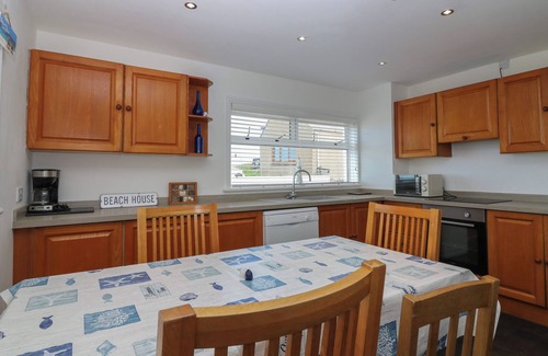 St Combs Hütte | Bella's Beach Cottage