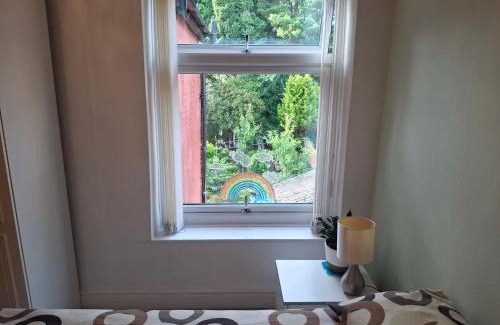 Manchester Haus | Bella Thorpe