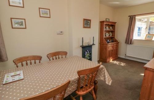 Malton Haus | Bellafax Cottage