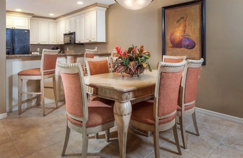 Redevelopment Area Eigentumswohnung | Bellasera Resort 2 Bd Luxury Condo with Pool, Jazz Club and Restaurant