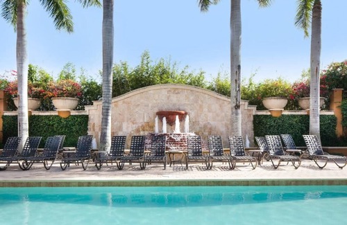 Redevelopment Area Eigentumswohnung | Bellasera Resort 3 Bd Luxury Condo with Pool, Jazz Club and Restaurant