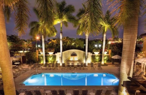 Redevelopment Area Eigentumswohnung | Bellasera Resort 3 Bd Luxury Condo with Pool, Jazz Club and Restaurant