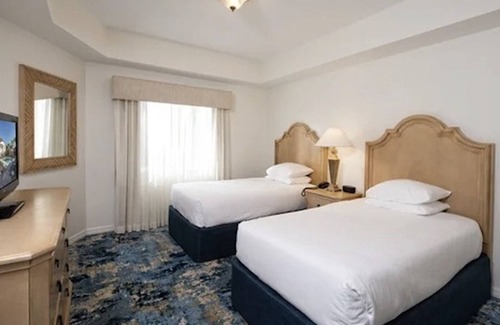 Redevelopment Area Resort | Bellasera Resort - 5bd/4bth Double Condo Suite with Pool, Jazz Club & Restaurant