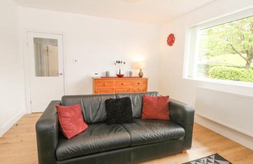 Mow Cop Haus | Belle Vue