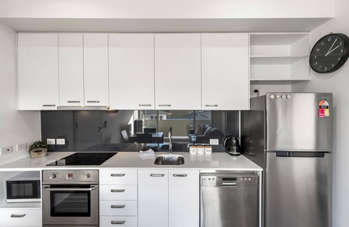 Bellerive Wohnung | Bellerive Quay - 2 Bedroom - Free Parking - Bellerive