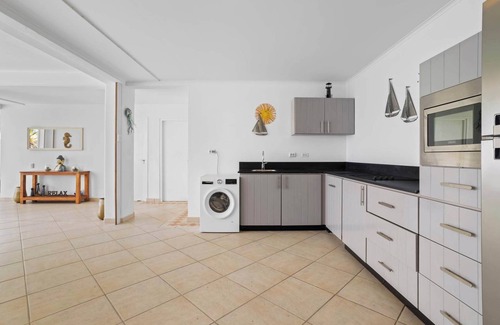 Belnem Wohnung | Belmar Oceanfront Apartments 21 right on the ocean with diving facilities