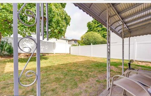 Floral Park Haus | Belmont Lux Escape