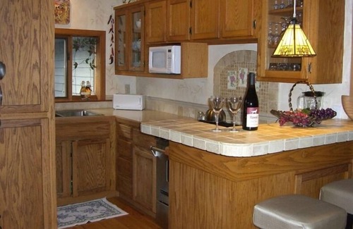 River West Haus | Biegt Westside Kaleana's Garden Cottage