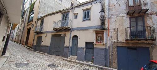 Corleone Haus | Beneath the Castle
