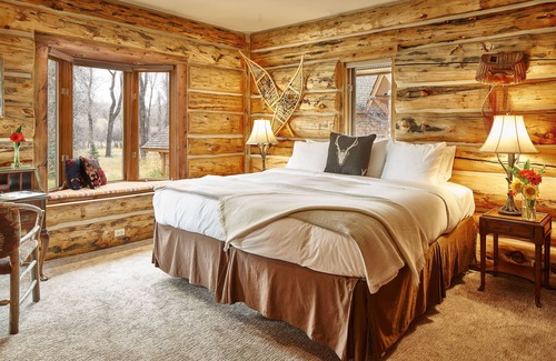 Wilson Bed & Breakfast | Bentwood Inn