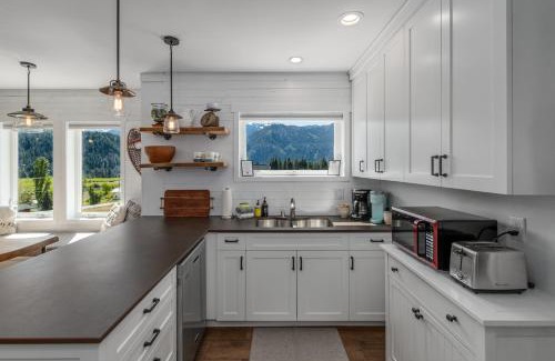 Leavenworth Haus | Berg Haus by NW Comfy Cabins