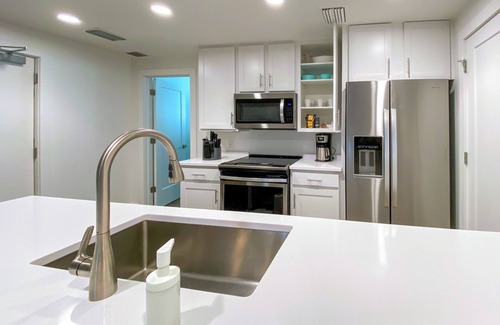 Pass-a-Grille Historic District Hotel | Berkeley Beach Club