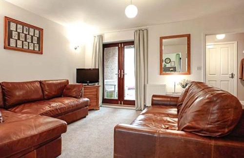 Ruswarp Haus | Berry Banks Cottage