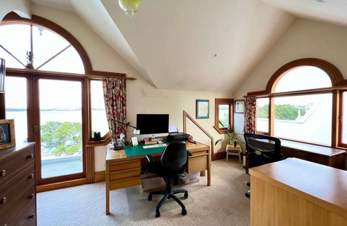 Devonport Haus | Devonport Waterfront Position